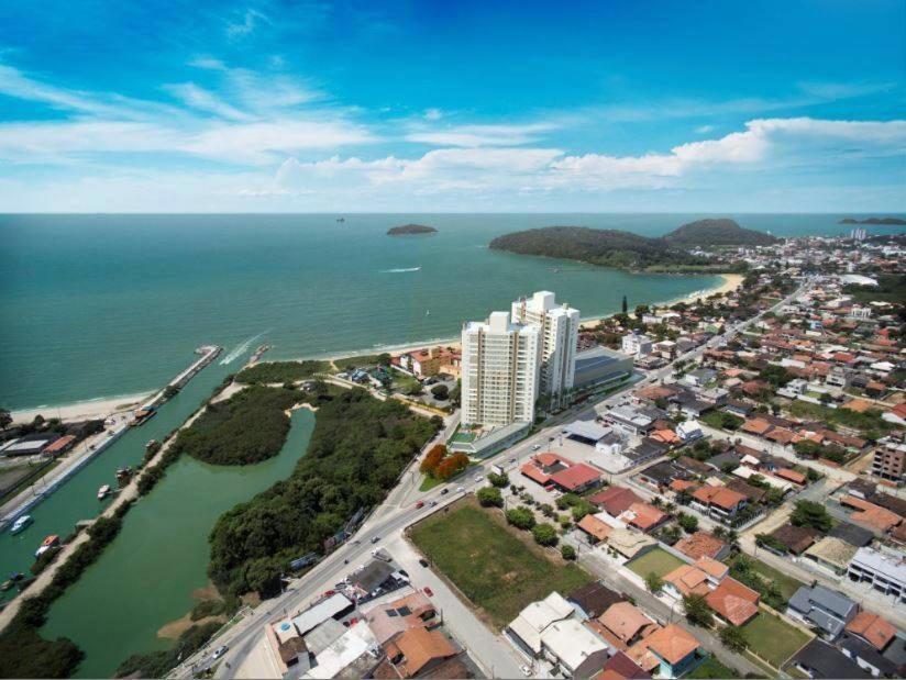 Lindo Apto Em Home Club Na Praia Alegre Penha  Eksteriør billede